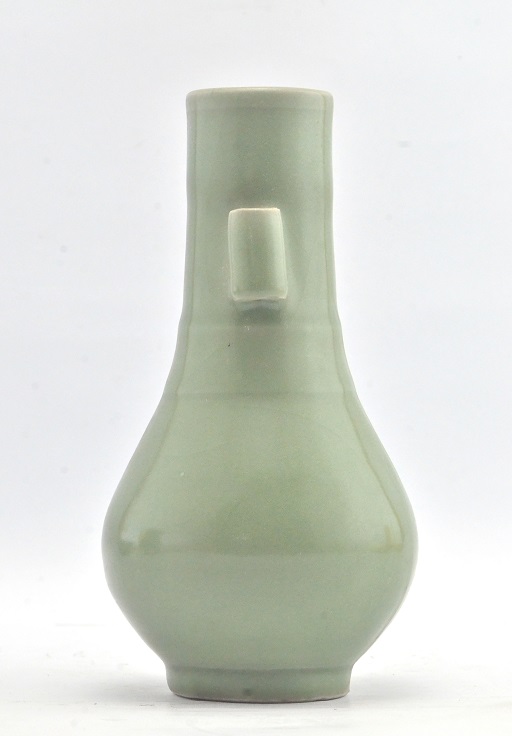 Longquan ware (Celadon Tubular vase)